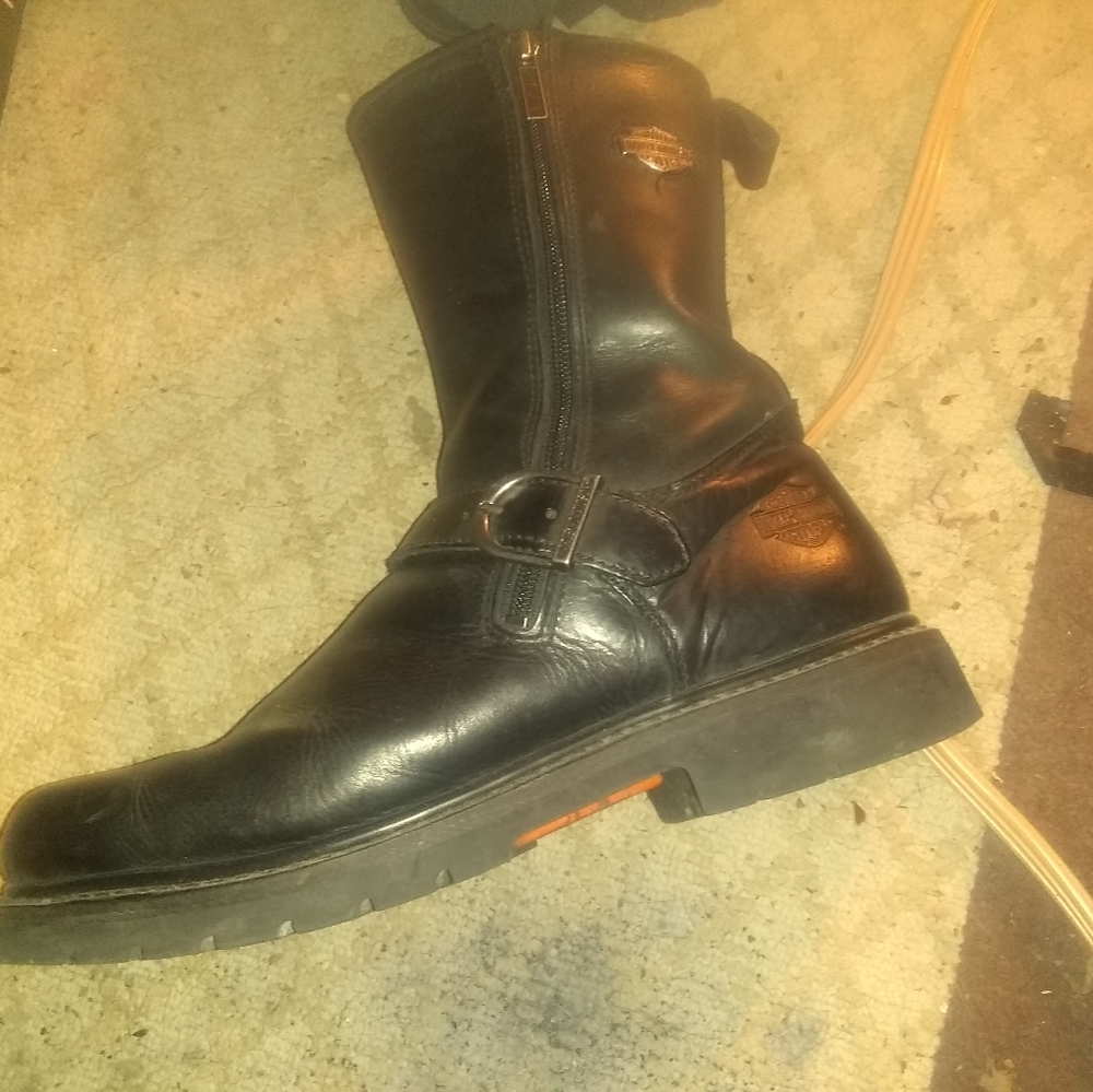 Brand new Harley-Davidson boots never wore